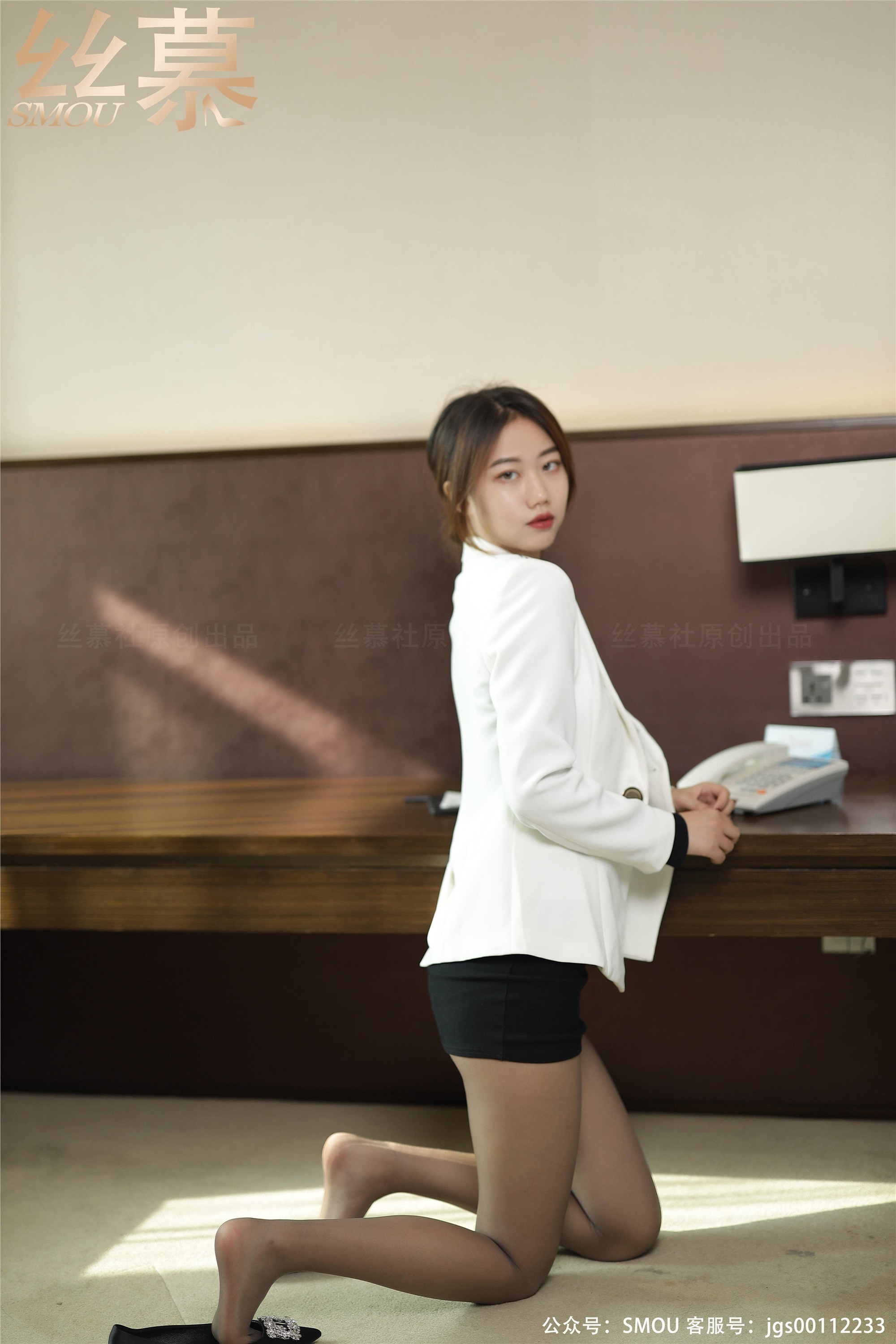 丝慕写真 SM432 天天一元 模特：米朵《灰色超薄连裤袜》